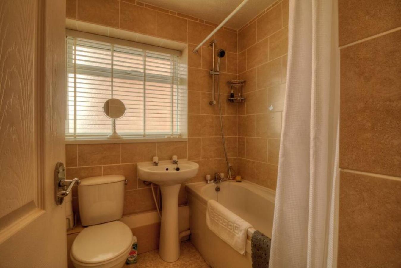 Air Maison - Modern 2 Bedroom Wit Sea Views And Access Apartment