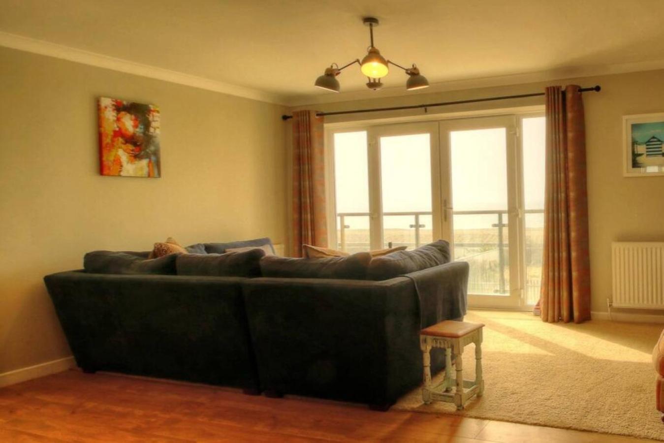 Air Maison - Modern 2 Bedroom Wit Sea Views And Access